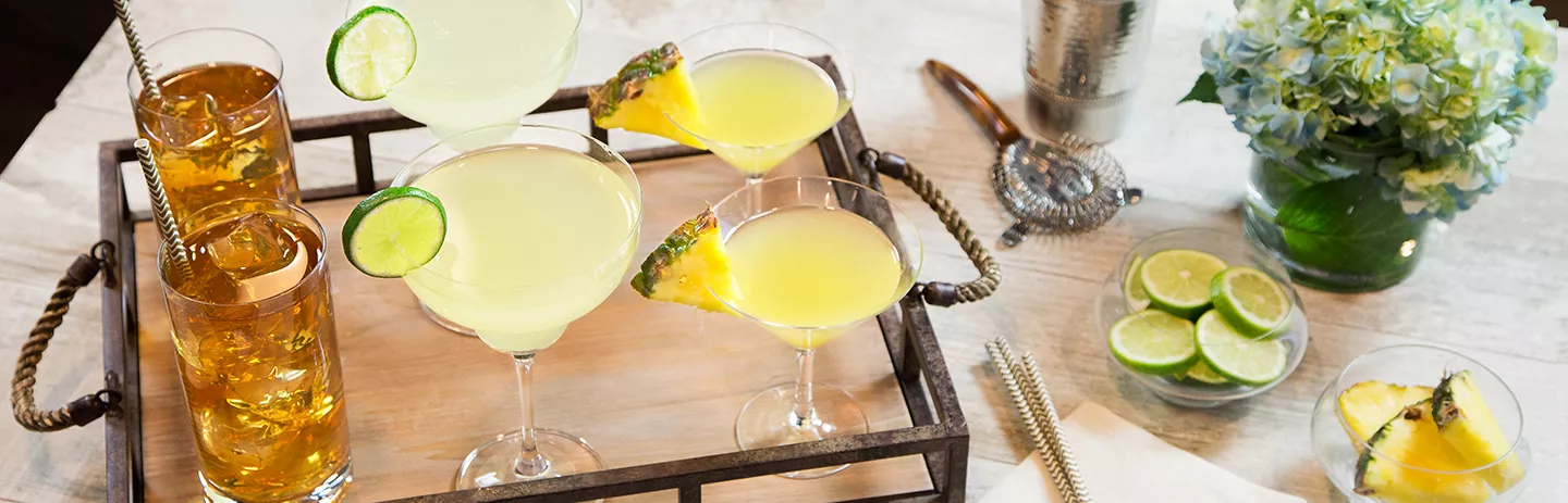 10 Easy-To-Make Cocktails to Ease Your Hosting Duties