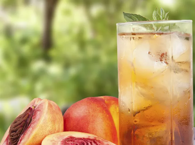 Front Porch Peach Tea  | The Cocktail Project