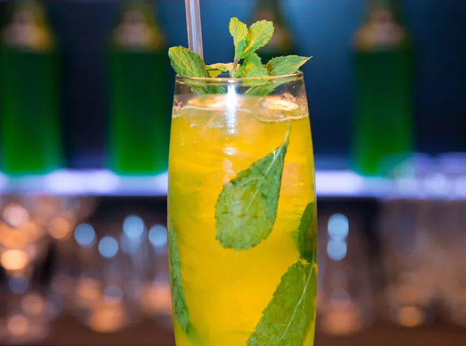 Midori Jim and Ginger Cocktail Recipe | Melon Liqueur Mixed Drinks