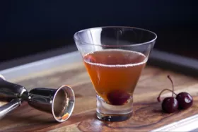 Thumbnail of a video  - explaining "How To Make A Jim Beam Black® Manhattan"