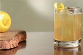 Thumbnail of a video which features Maker's Mark® Gold Rush recipe.