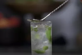 Thumbnail of a video - explaining 'The Art of Stirring'