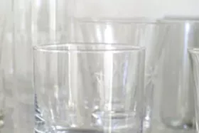 Thumbnail of a video - explaining 'Essentials Glassware'