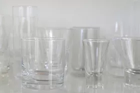 Thumbnail of a video - explaining 'Essentials Glassware'
